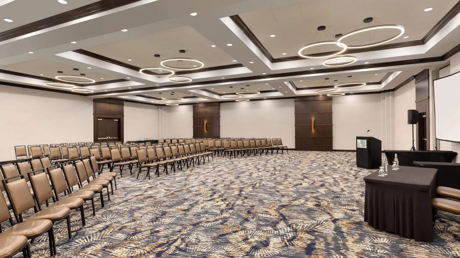 Holiday Inn Virginia Beach - Norfolk By Ihg Hotel