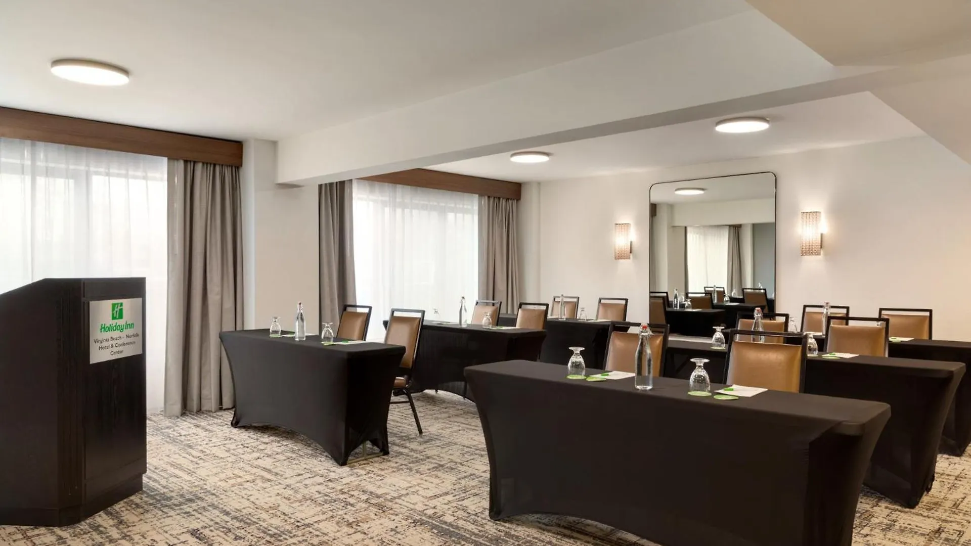 Hotel Holiday Inn Virginia Beach - Norfolk By Ihg