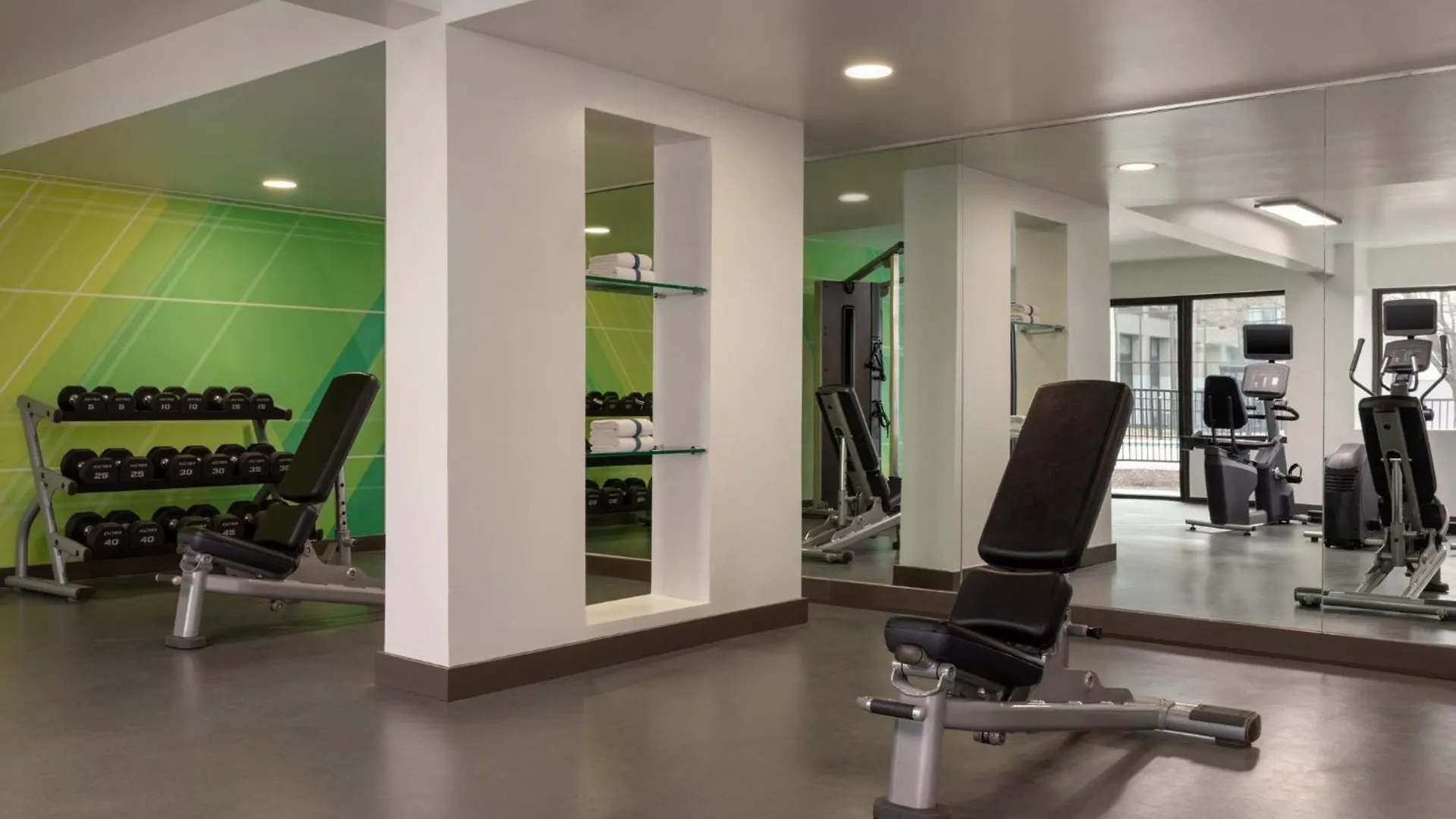 Hotel Holiday Inn Virginia Beach - Norfolk By Ihg