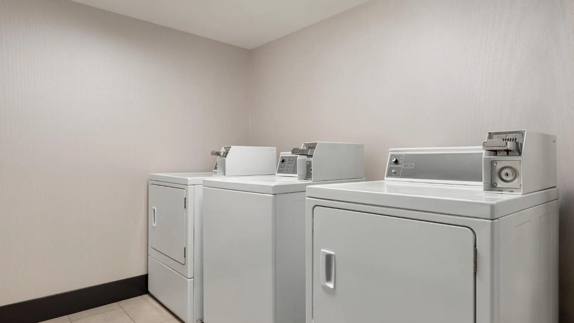 Holiday Inn Virginia Beach - Norfolk By Ihg Hotel